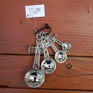 4-Piece CROSS Themed Measuring Spoon Set With Colorful Stained Glass Detail